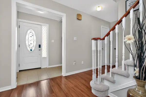 1 Mcdougall DR, Barrie, ON L4N 7J1