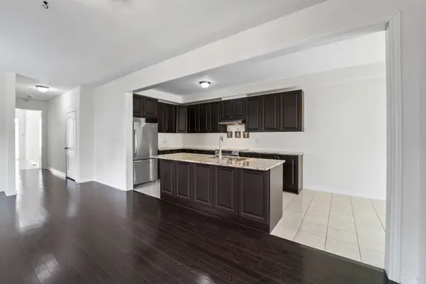 26 Montpelier ST, Brampton, ON L6Y 6A6