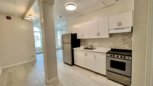 8 Main ST #202, Brampton, ON L6W 2C3