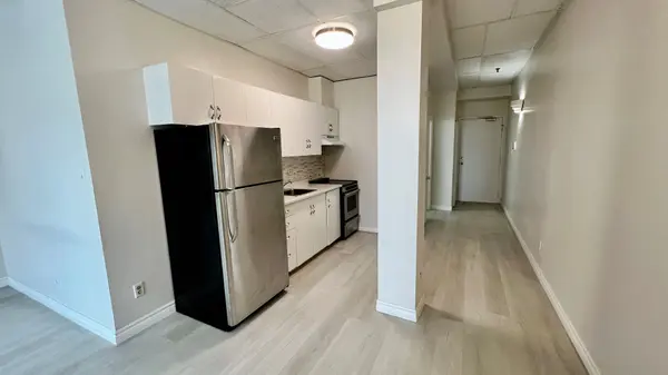 8 Main ST #202, Brampton, ON L6W 2C3