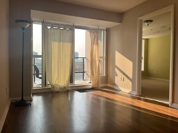 220 Forum DR #707, Mississauga, ON L4Z 4K1