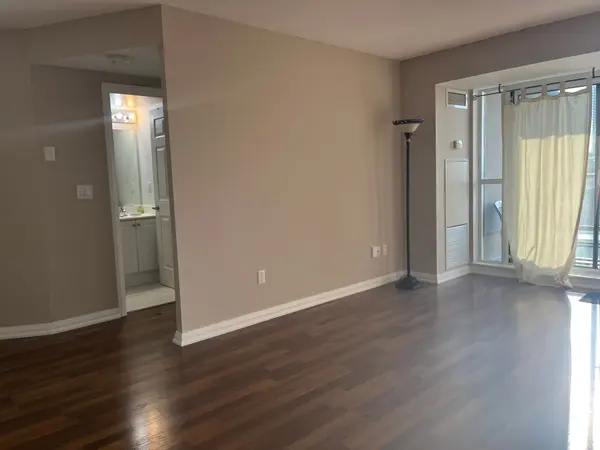 220 Forum DR #707, Mississauga, ON L4Z 4K1