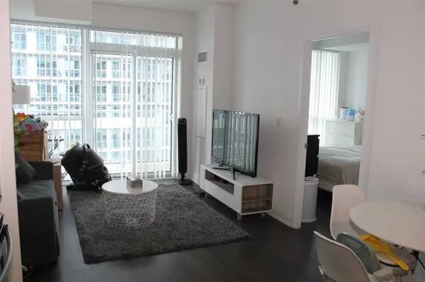 55 Speers RD #1513, Oakville, ON L6K 3R6