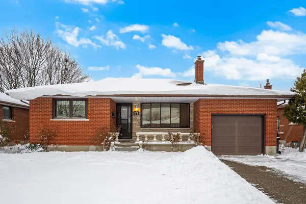 27 Palermo CRES W, Guelph, ON N1E 2J8
