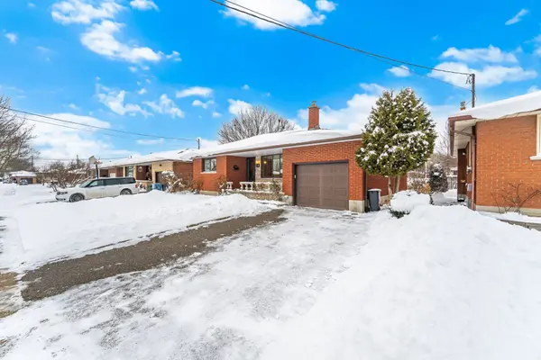 27 Palermo CRES W, Guelph, ON N1E 2J8