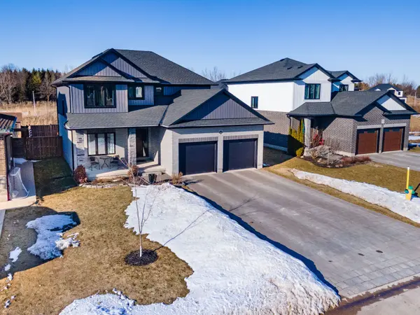 110 Stuart AVE, Lucan Biddulph, ON N0M 2J0