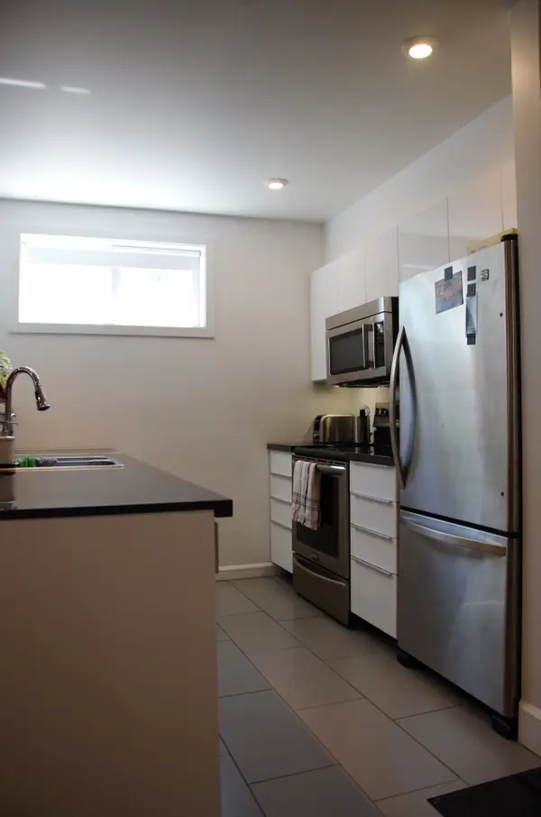 33 Marier AVE, Vanier And Kingsview Park, ON K1L 5S6