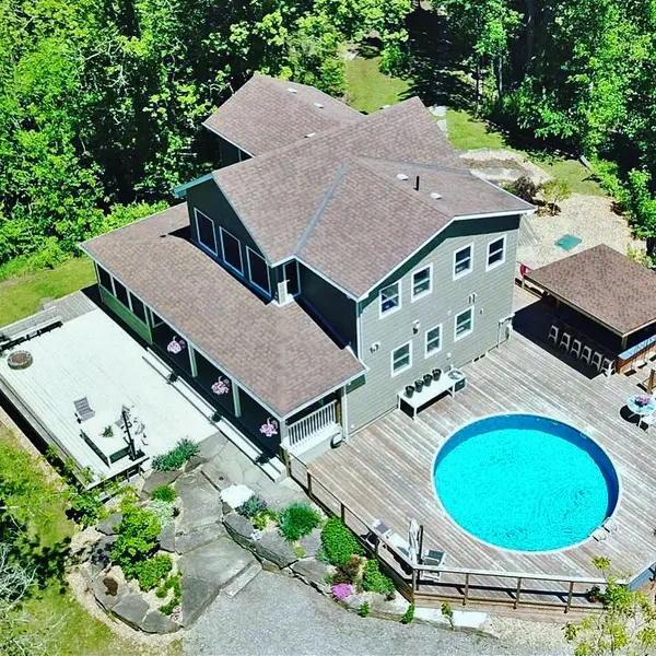 393 & 399 Gold Creek RD, Drummond/north Elmsley, ON K0G 1K0