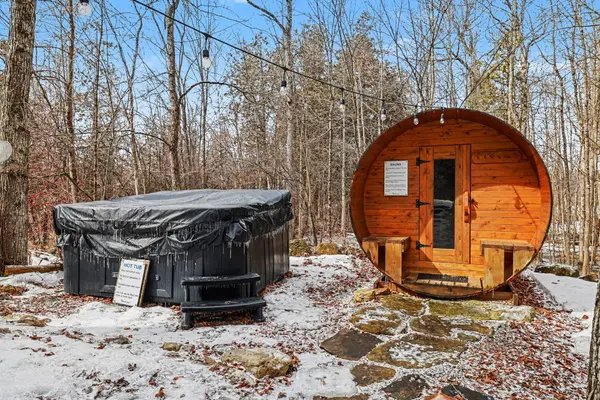 393 & 399 Gold Creek RD, Drummond/north Elmsley, ON K0G 1K0