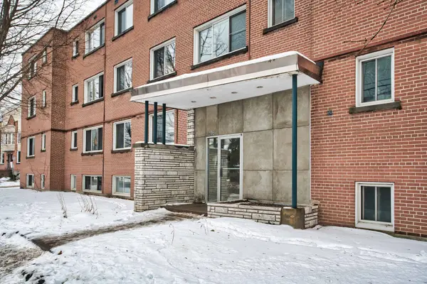 1216 Shillington AVE, Carlington - Central Park, ON K1Z 7Z4