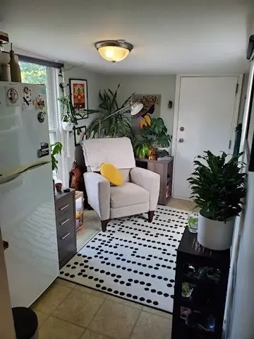 491 Mcleod ST #3, Ottawa Centre, ON K1R 5P7