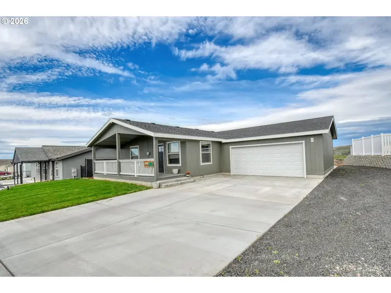 3027 SW Terrace DR, Pendleton, OR 97801