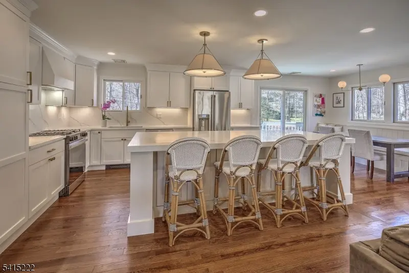 29 Cora Lane, Chester Twp., NJ 07930