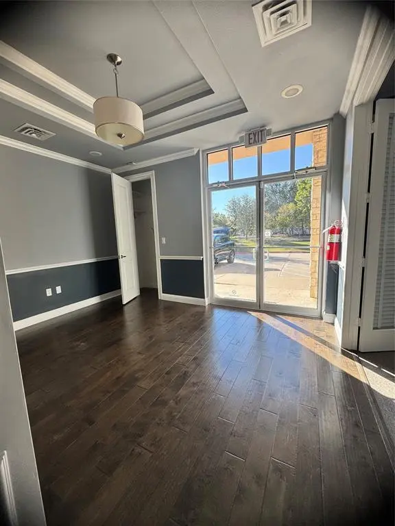 3900 S Stonebridge Drive #101, Mckinney, TX 75070