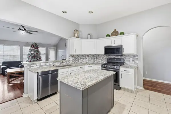 5403 Lavaca Road, Grand Prairie, TX 75052