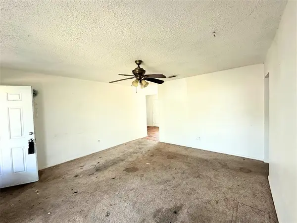 203 W Fifth Street, Kennedale, TX 76060