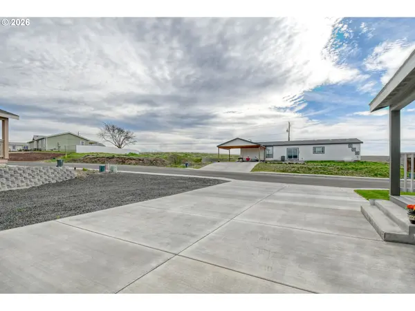 3027 SW Terrace DR, Pendleton, OR 97801