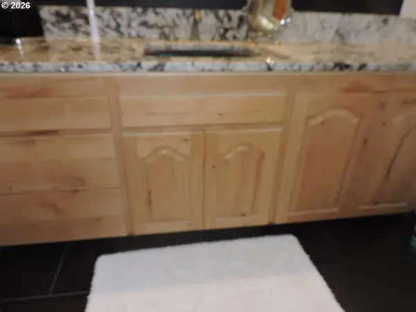 47 SW GARDENIA AVE, Warrenton, OR 97146