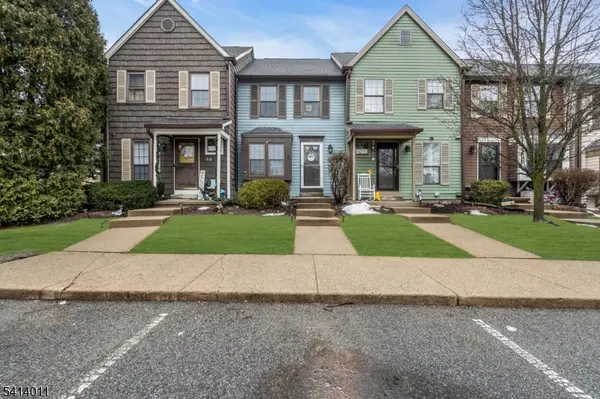 85 Wood Duck Ct, Allamuchy Twp., NJ 07840