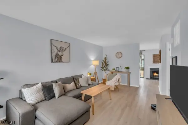 85 Wood Duck Ct, Allamuchy Twp., NJ 07840