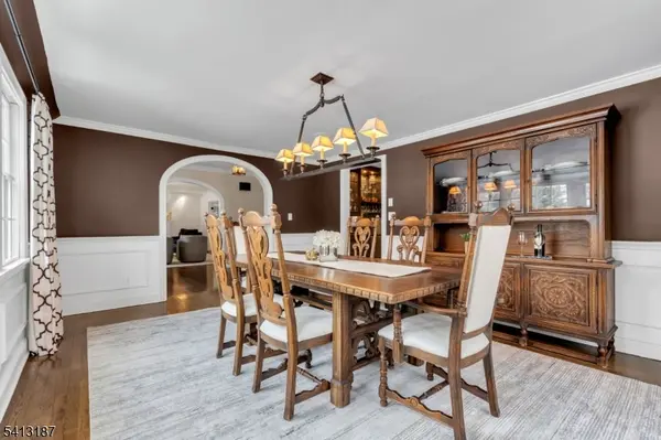 166 Washington Ave, Chatham Boro, NJ 07928