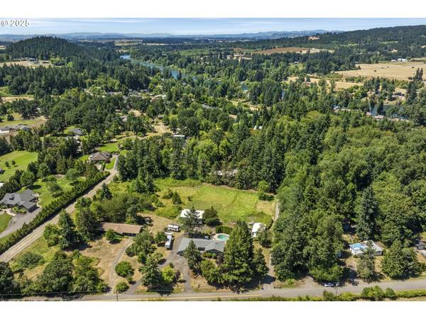 23851 SCHULTZ RD NE, Aurora, OR 97002