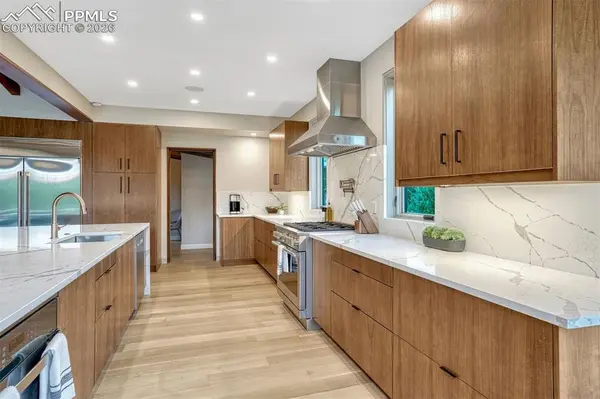 3440 Hill CIR, Colorado Springs, CO 80904