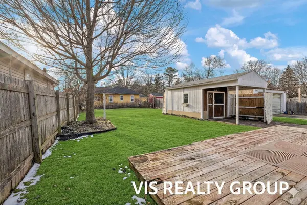 319 Visser ST, Spring Lake Vllg, MI 49456