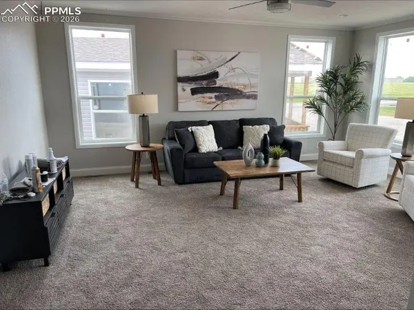 812 Iowa AVE, Colorado Springs, CO 80909