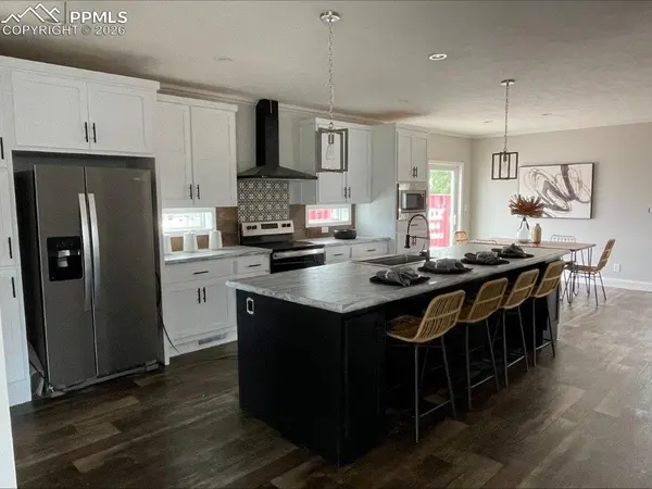 812 Iowa AVE, Colorado Springs, CO 80909