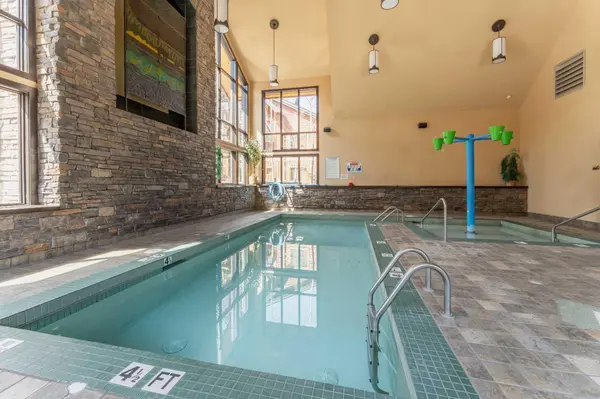 101A Stewart Creek LNDG #1205, Canmore, AB T1W 0E3