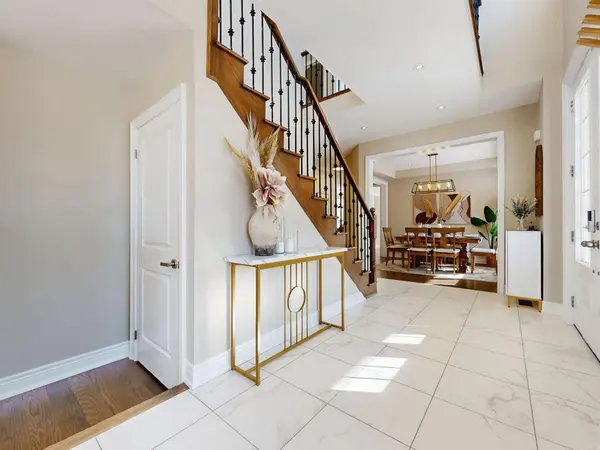 160 Mondial CRES, East Gwillimbury, ON L9N 0S1