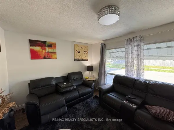 19 Helena CT, Brampton, ON L6S 2N4