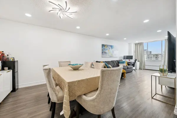 340 Dixon RD #2306, Toronto W09, ON M9R 1T1