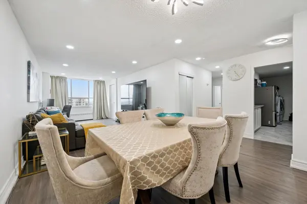 340 Dixon RD #2306, Toronto W09, ON M9R 1T1