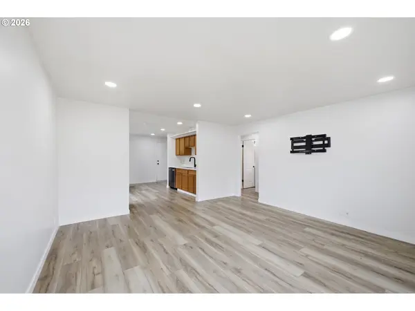 10068 SE BRANDEIS ST, Clackamas, OR 97015