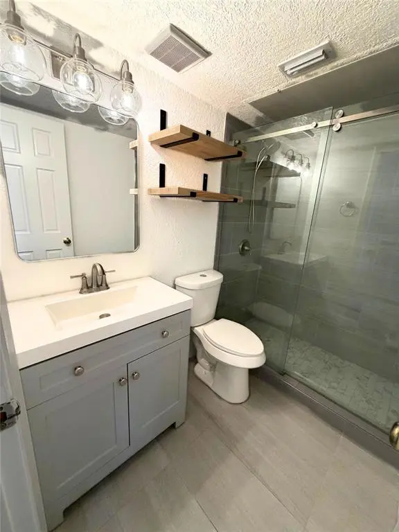 2803 Rio Branco Street #201, Farmers Branch, TX 75234