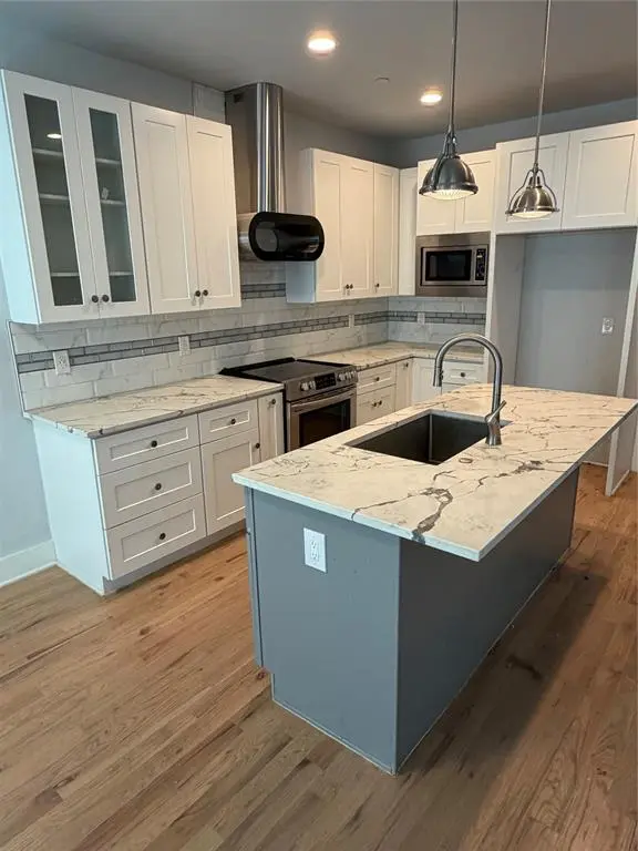 2318 Stutz Drive #C5, Dallas, TX 75235