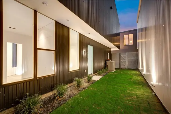 1504 Burlew Street #4, Dallas, TX 75204