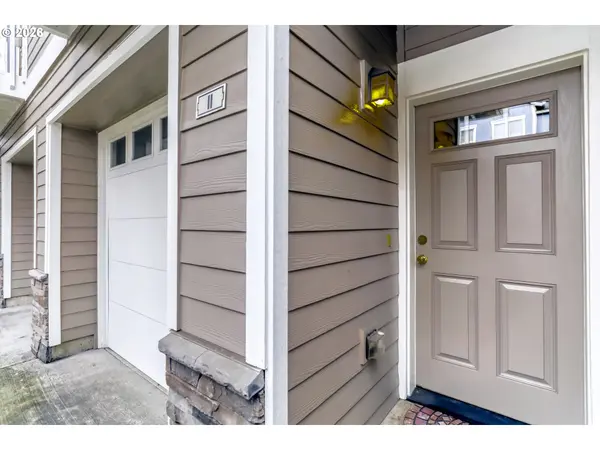 18465 SW STEPPING STONE DR #11, Beaverton, OR 97003