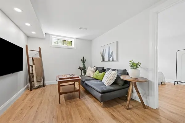 2061 Featherston DR #2, Alta Vista And Area, ON K1H 6R1