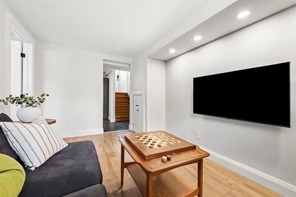 2061 Featherston DR #2, Alta Vista And Area, ON K1H 6R1