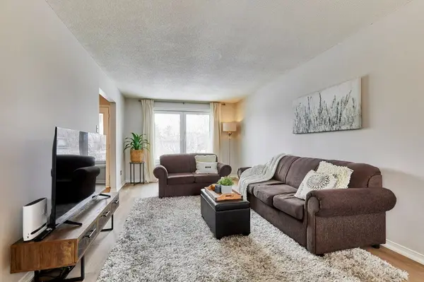 34 Cedar CT, Kawartha Lakes, ON K9V 6A9