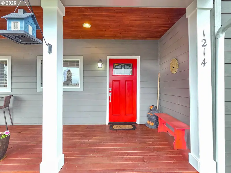 1214 N CLARK ST, Cornelius, OR 97113