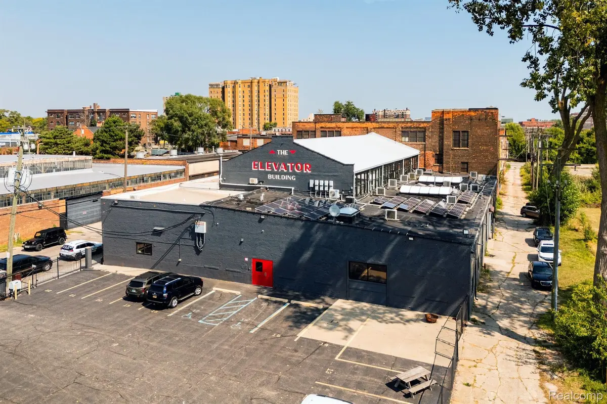 1938 Franklin ST, Detroit, MI 48207