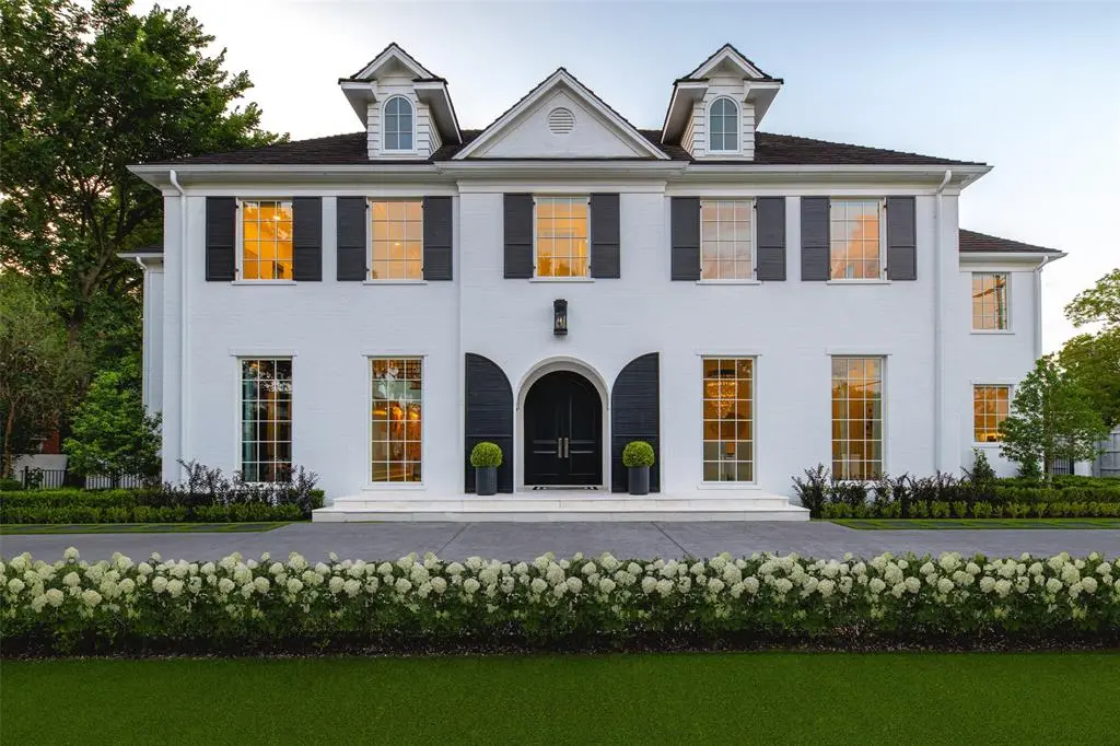 5947 Lupton Drive, Dallas, TX 75225