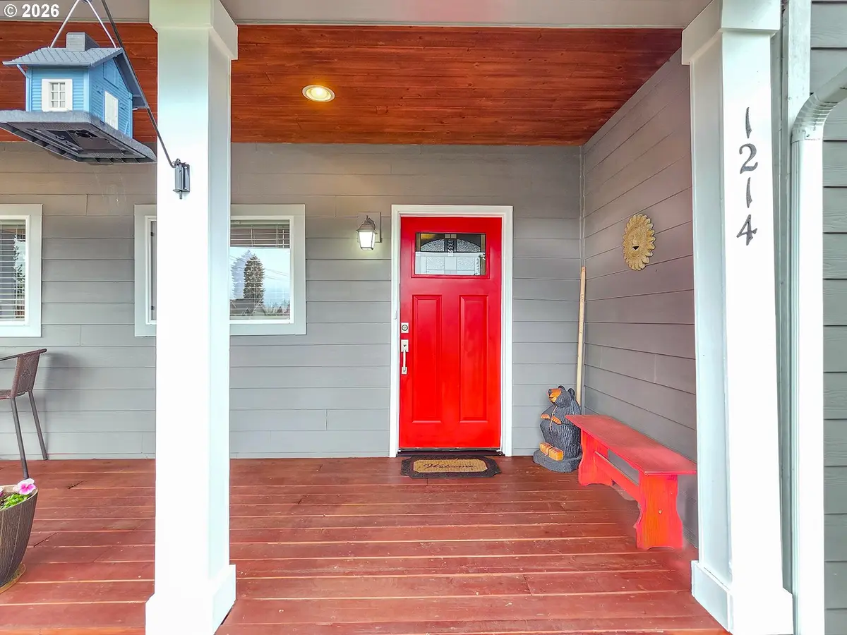 1214 N CLARK ST, Cornelius, OR 97113