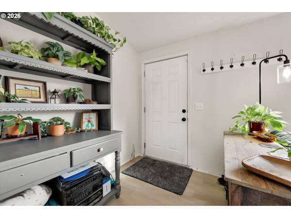 1247 BOARDWALK AVE, Molalla, OR 97038