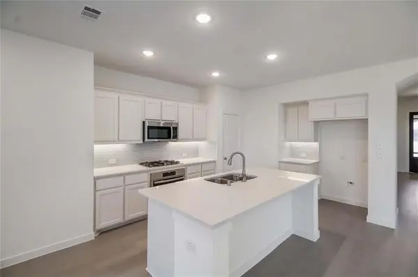 4119 Starlight Creek Lane, Celina, TX 75009