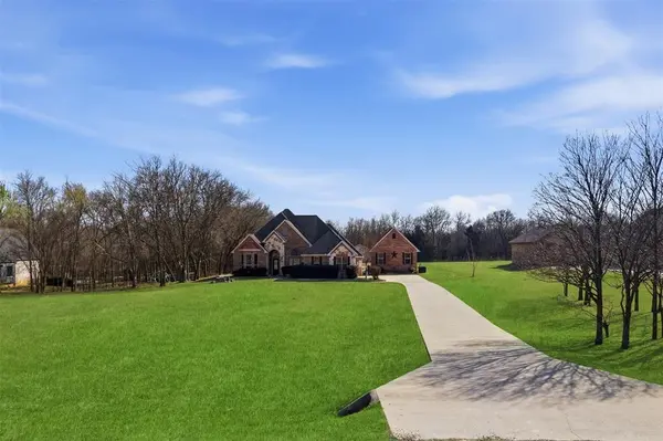 212 Green Meadow Court, Gunter, TX 75058